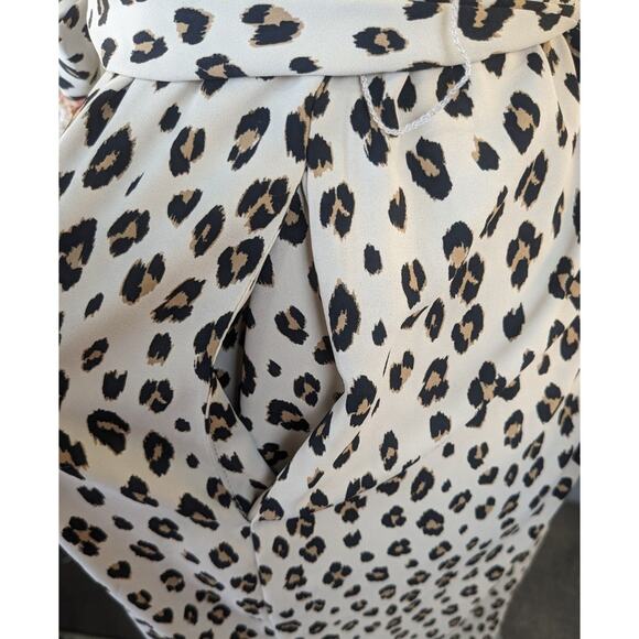 NEW Chico’s Leopard Print Belted Shirt Dress Size 4 Knee Length Neutral V-Neck - Picture 7 of 9